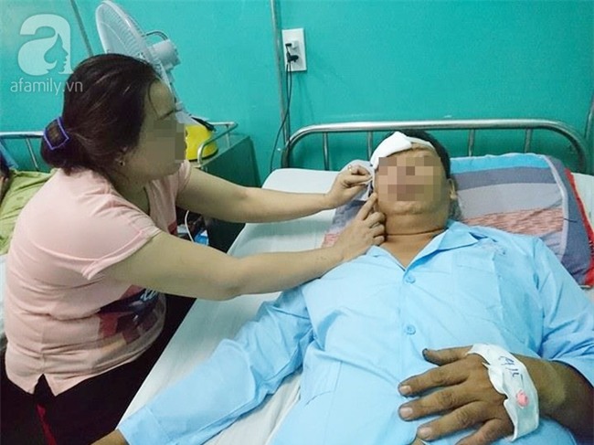 Vợ người đàn ông bị nhóm giang hồ đánh gục ở Sài Gòn: Kẻ chủ mưu là anh em kết nghĩa với cha nạn nhân? - Ảnh 1.