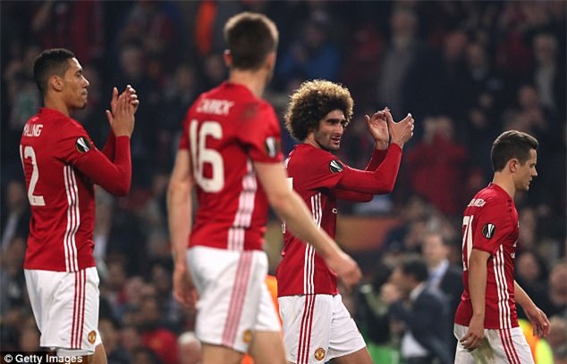 Man Utd sắp lập kỷ lục về tiền thưởng dù không vào Top 4 - Ảnh 2.