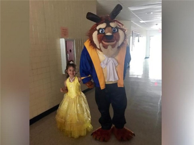 mon qua tu ben kia bien gioi cua nguoi cha danh cho con gai khien ai cung phai bat ngo - 2