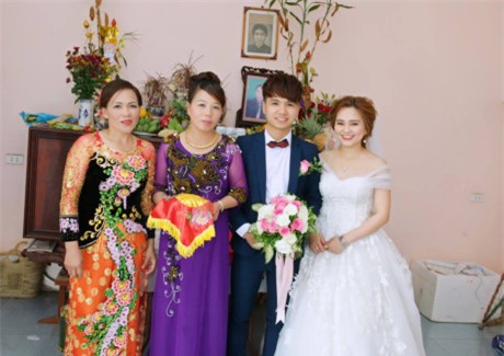 Co giao mam non mua cung hoc tro trong dam cuoi hinh anh 4