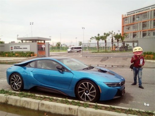 thieu-gia-giau-den-co-nao-khien-a-hau-huyen-my-bat-chap-quottha-thinhquot-giadinhvietnam.com 2