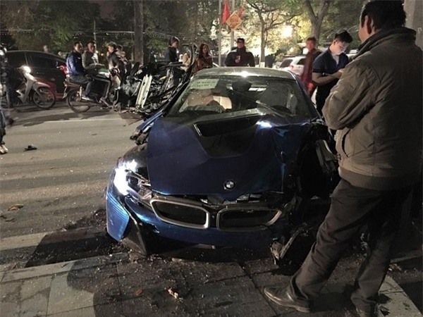 thieu-gia-giau-den-co-nao-khien-a-hau-huyen-my-bat-chap-quottha-thinhquot-giadinhvietnam.com 5