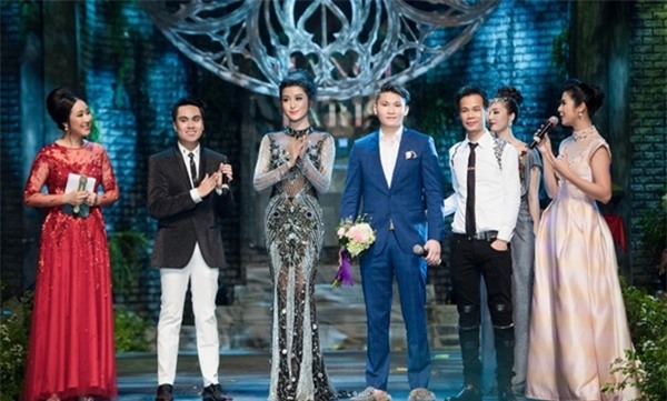 thieu-gia-giau-den-co-nao-khien-a-hau-huyen-my-bat-chap-quottha-thinhquot-giadinhvietnam.com 6