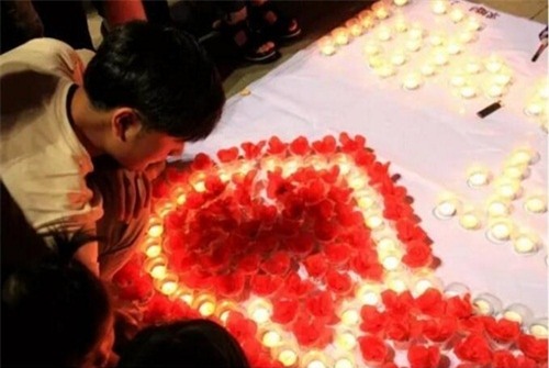 duọc càu hon bàng tièn tỷ, co gái tq ngay lạp túc dòng ý hinh anh 2