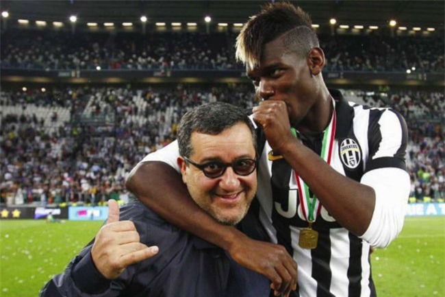 Vì Pogba, sếp lớn mất chức, MU nguy cơ cấm chuyển nhượng - 1