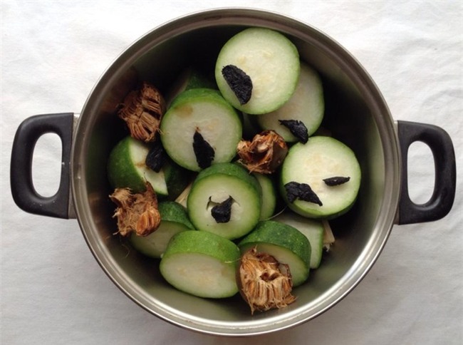 cach nau 3 loai nuoc uong thanh nhiet giup con "mat tu trong ra ngoai" suot he - 5