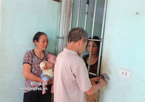 bi kich cuoc doi nguoi me don than bi nhot trong cui sat sau sinh con - 2