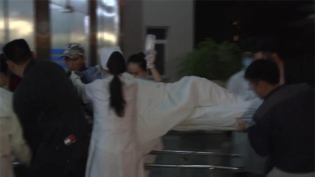 Người phán xửtập 16 : Ông trùm lại bị thương, Phan Hải tiếp tục gây chuyện, Phan Thị ai chống đỡ? - Ảnh 2.