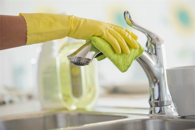 Những vị trí tưởng sạch nhưng chứa đầy vi khuẩn trong bếp nhà bạn - Ảnh 5.