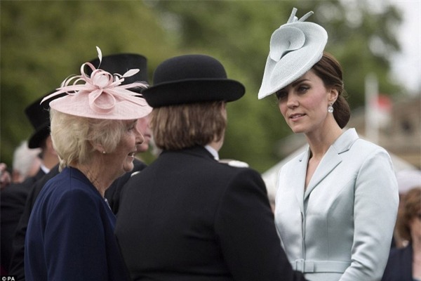 Có gì trong đám cưới bạc tỉ của em gái Công nương Anh Kate Middleton  - Ảnh 6.