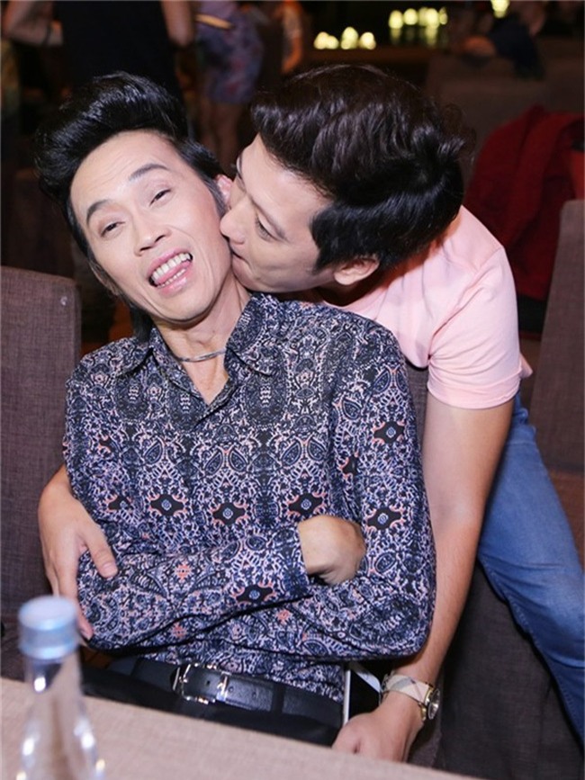 truong giang "qua tron" voi ban dien nu, nha phuong co lo au? hinh anh 16