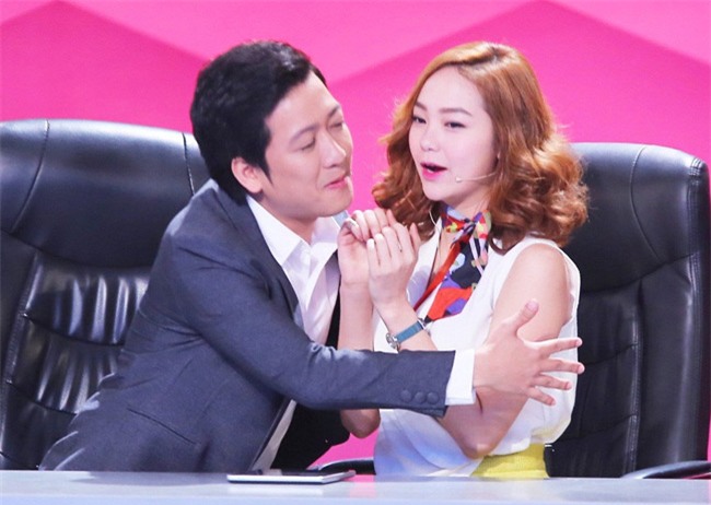 truong giang "qua tron" voi ban dien nu, nha phuong co lo au? hinh anh 5