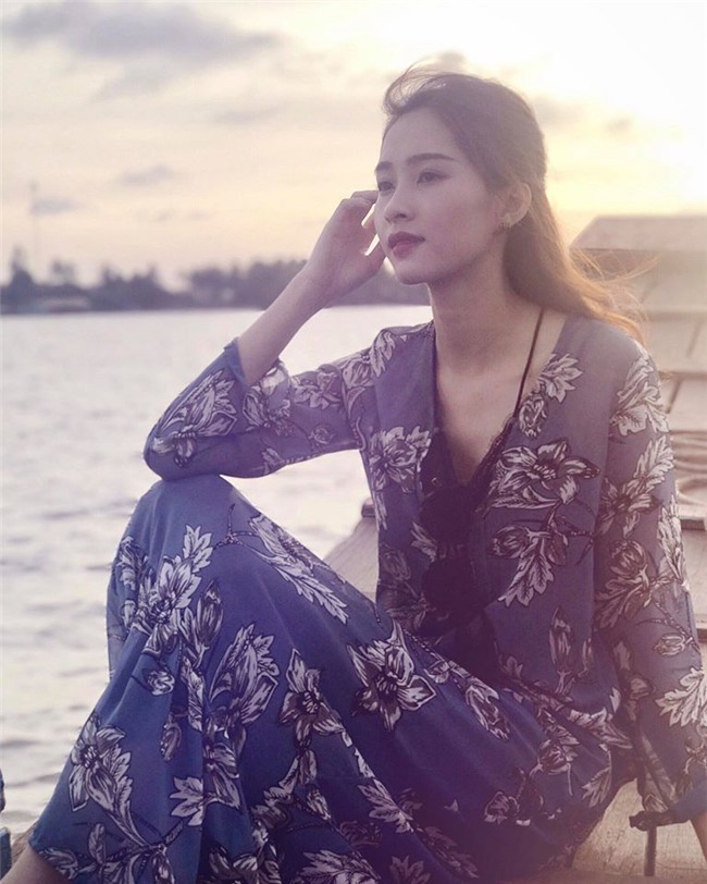 "boc" bi quyet giup hoa hau thu thao du rat gay van dep nuot na mon mon suc song - 1