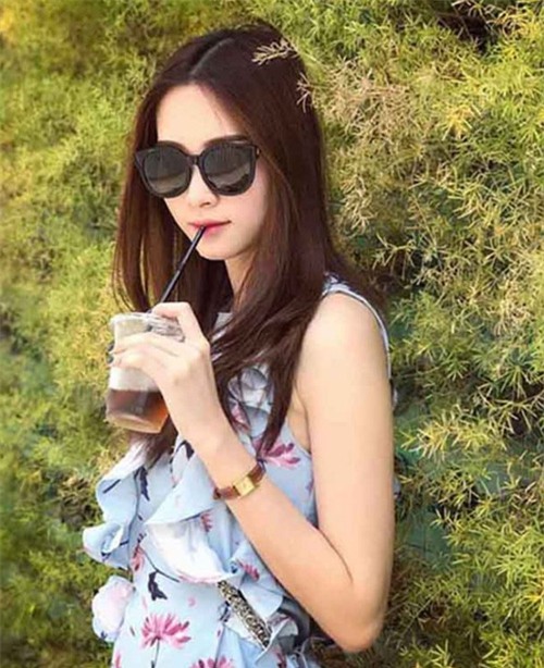 "boc" bi quyet giup hoa hau thu thao du rat gay van dep nuot na mon mon suc song - 10