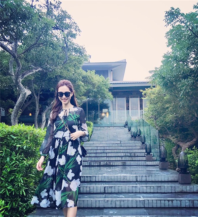 "boc" bi quyet giup hoa hau thu thao du rat gay van dep nuot na mon mon suc song - 3