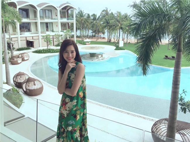 "boc" bi quyet giup hoa hau thu thao du rat gay van dep nuot na mon mon suc song - 4