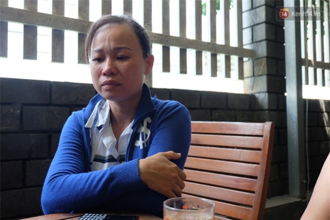 Người mẹ bất ngờ xuất hiện tại nhà ông bố nuôi 2 con bại não: Tôi không bỏ rơi con như chồng tôi nói - Ảnh 1.