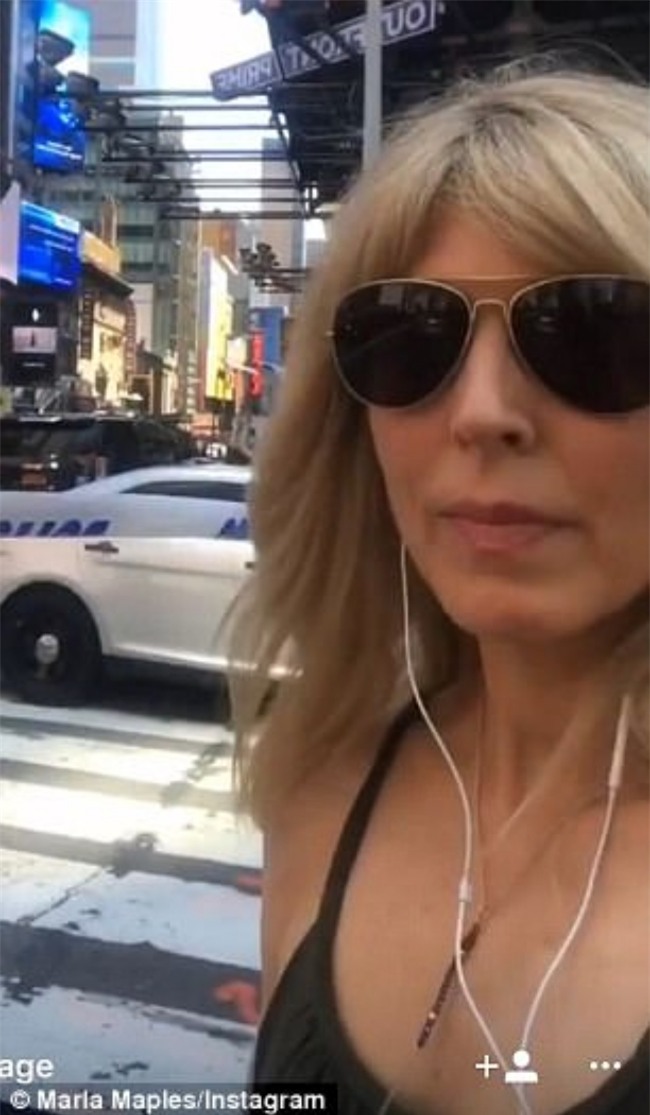 Vợ cũ Tổng thống Trump thản nhiên selfie ngay tại hiện trường vụ xe điên đâm người ở Quảng trường Thời Đại - Ảnh 4.