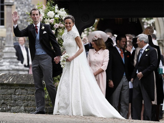 Hoàng tử nhí George và em gái cực đáng yêu trong vai trò phù dâu cho dì Pippa Middleton - Ảnh 8.