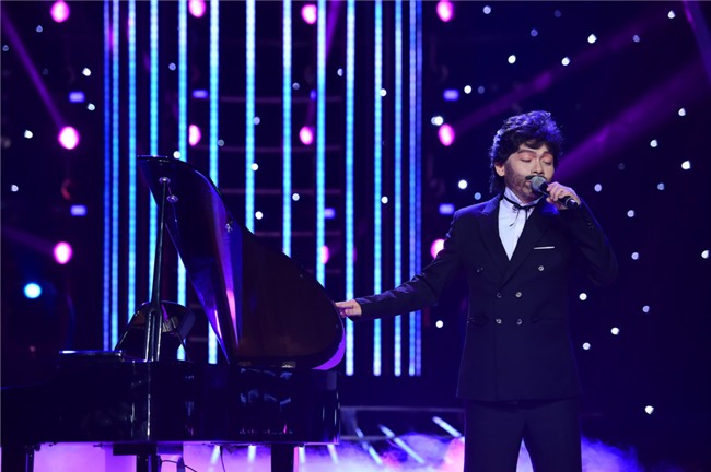 Hoai Linh che Quoc Thien gia gai de lo co bap cuon cuon hinh anh 11