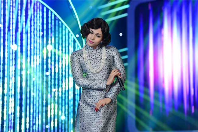 Hoai Linh che Quoc Thien gia gai de lo co bap cuon cuon hinh anh 5