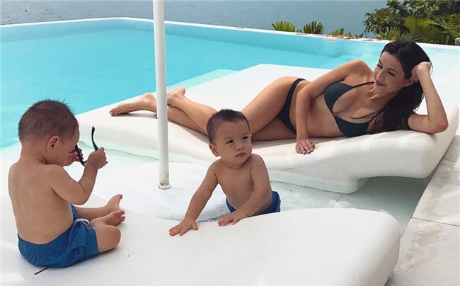 Ba me hai con duoc menh danh 'sexy nhat mang xa hoi' hinh anh 2