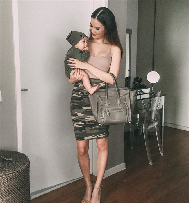 Bà mẹ bỉm sữa Singapore gây sốt mạng xã hội Việt với vẻ đẹp quá gợi cảm, về dáng chỉ 3 tuần sau khi sinh đôi - Ảnh 16.