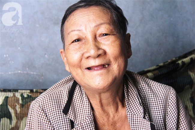 Cảm thương cảnh bà lão bệnh tật, lượm ve chai nuôi cháu mồ côi - Ảnh 6.