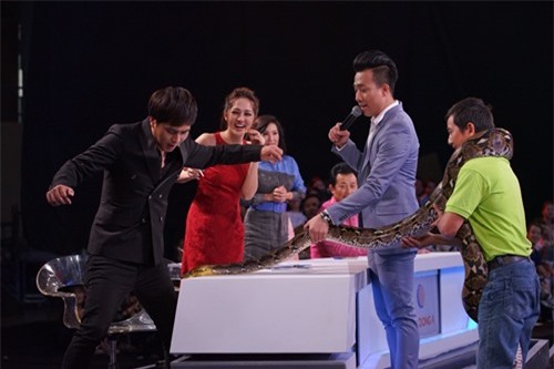 bao anh doa danh ho quang hieu truoc tram anh mat hinh anh 2