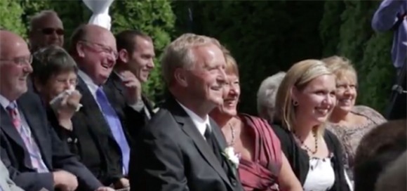 chú rể tát cô dâu, tát cô dâu, đám cưới hài hước, tai nạn đám cưới