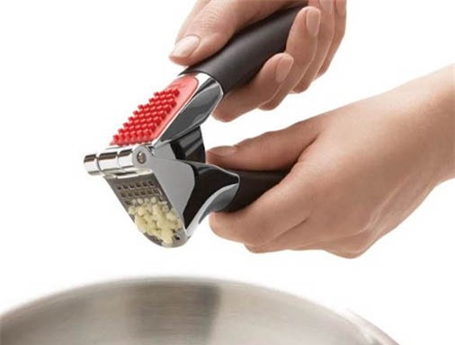 Meo vat than ky bien ban thanh chuyen gia trong viec bep nuc