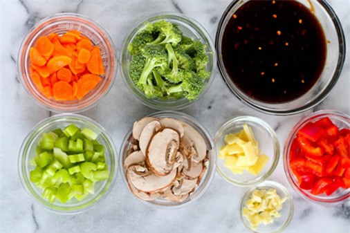 Meo vat than ky bien ban thanh chuyen gia trong viec bep nuc