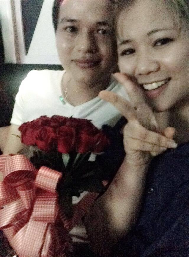 Anh chồng “chiều vợ nhất quả đất” kể chuyện tặng vàng và hoa tiền mặt cho bà xã - Ảnh 8.