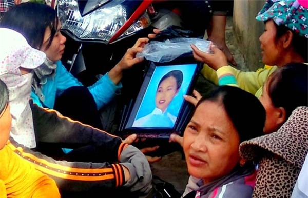 vu sat hai vo roi phi tang xac duoi ham cau: hanh trinh “lat mat” ga chong mau lanh - 1