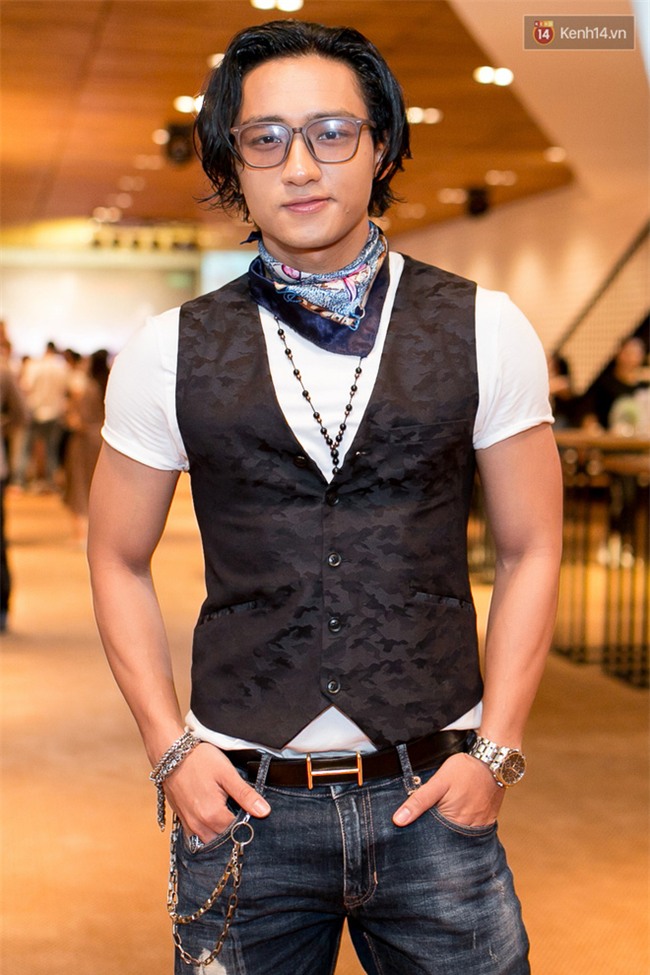 The Face 2017: HLV Thái Lan đến sớm, chờ gần 2 tiếng thì 3 HLV Việt Nam mới đến và bắt đầu họp báo - Ảnh 21.