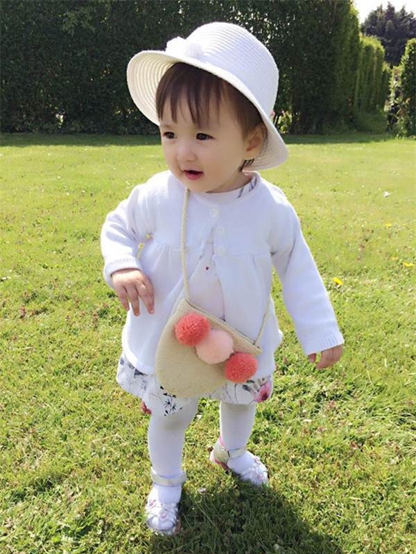 da tim ra danh tinh be gai sieu de thuong trong doan clip xon xao mang tuan qua - 3