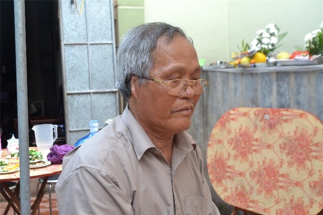 Ông nội bé Linh cùng họ tộc chưa yên tâm khi nghi phạm không nhận tội. Ảnh: Đ.Tuỳ