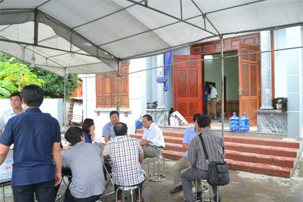 8 thang sau vu tham sat 4 ba chau o quang ninh: tam su nghen long cua vo hung thu - 5