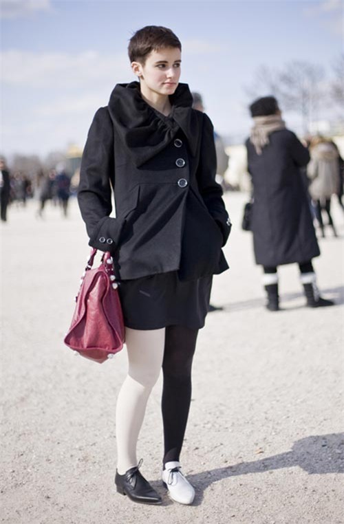 Thật khó tin nhưng năm nay, phải đi giày cọc cạch mới đúng mốt! - Ảnh 4.