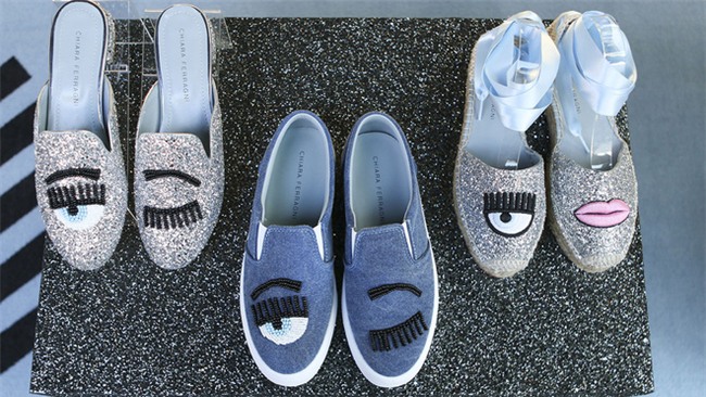 Thật khó tin nhưng năm nay, phải đi giày cọc cạch mới đúng mốt! - Ảnh 7.