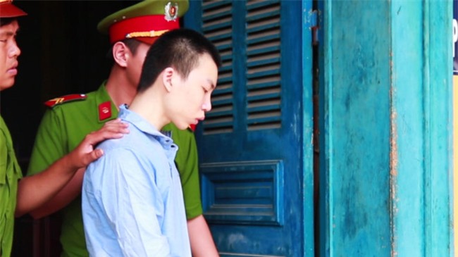 Ke giet nguoi yeu roi phi tang xac o nghia dia im lang suot phien toa hinh anh 2