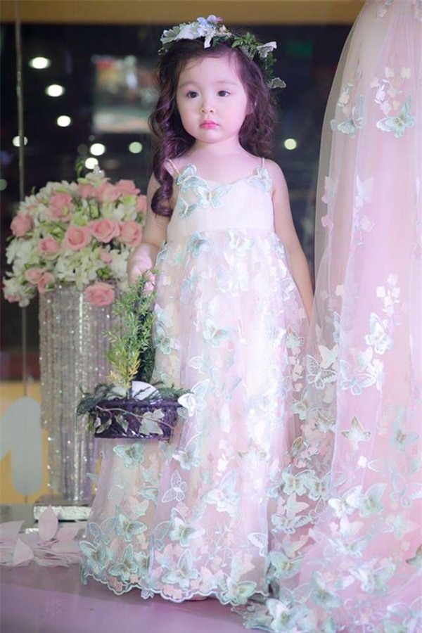 loat hinh "gay thuong nho" vi qua xinh xan cua cadie moc tra tu be den nay - 15