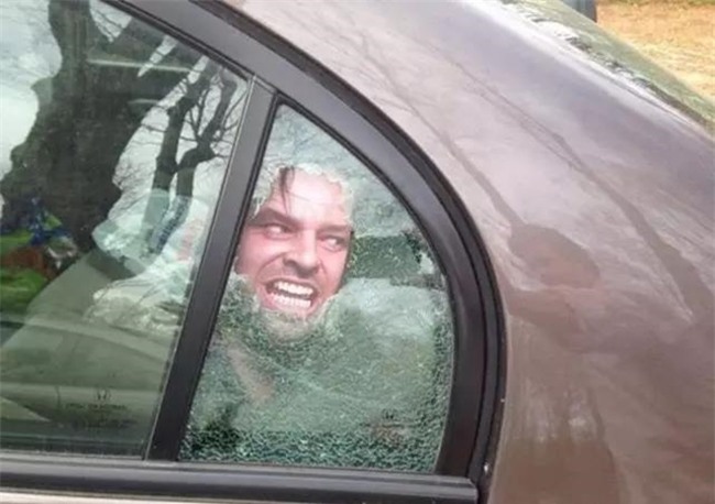 Sự thật ẩn giấu đằng sau chiếc xe khiến mọi cô gái giật mình vào lúc nửa đêm - Ảnh 6.