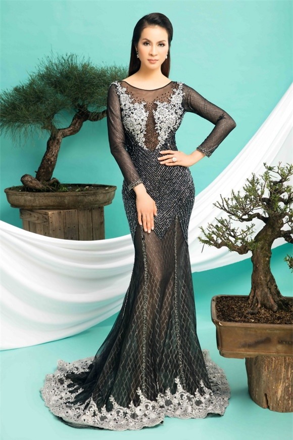 Mc thanh mai,diễn viên thanh mai,thanh mai khoe thân hình đồng hồ cát