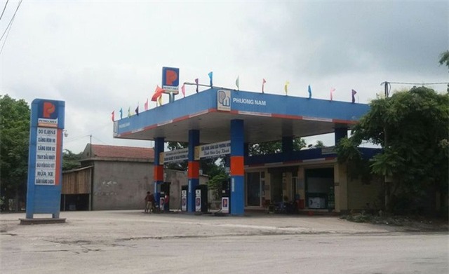 Cây xăng Phương Nam, nơi chị Thanh vẫn tiếp tục công việc hàng ngày. Ảnh: Đ.Tuỳ