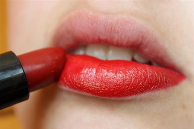 Cach danh son khong bi troi dang duoc cac ban tre ‘phat cuong’