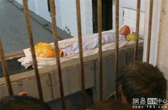 Cô bé 8 tuổi mắc bệnh ung thư và câu nói khiến người khác đau lòng: “Con đã từng đến và con rất ngoan” - Ảnh 16.