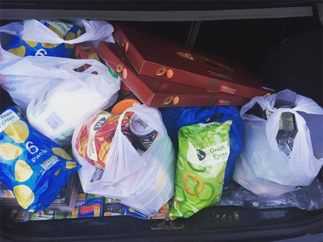 Chàng độc thân tốn 24 triệu thuê nhà, dè sẻn tiền ăn 3 triệu nhưng gặp bạn cùng phòng ở bẩn, ăn vụng suốt ngày - Ảnh 8.