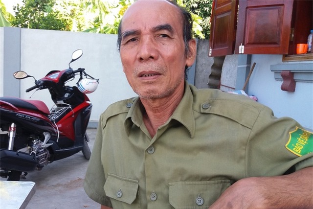 Ông Vũ Văn Hùng (chồng bà Hát) trao đổi với PV Báo Gia đình & Xã hội. Ảnh: Đ.Tuỳ