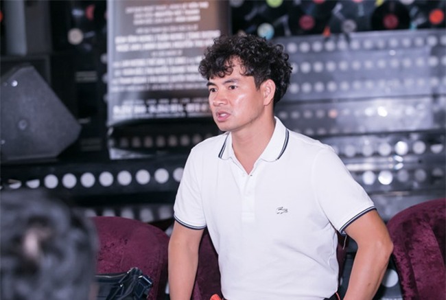 Xuan Bac len tieng xin loi vi den tre hop bao gan hai tieng hinh anh 1